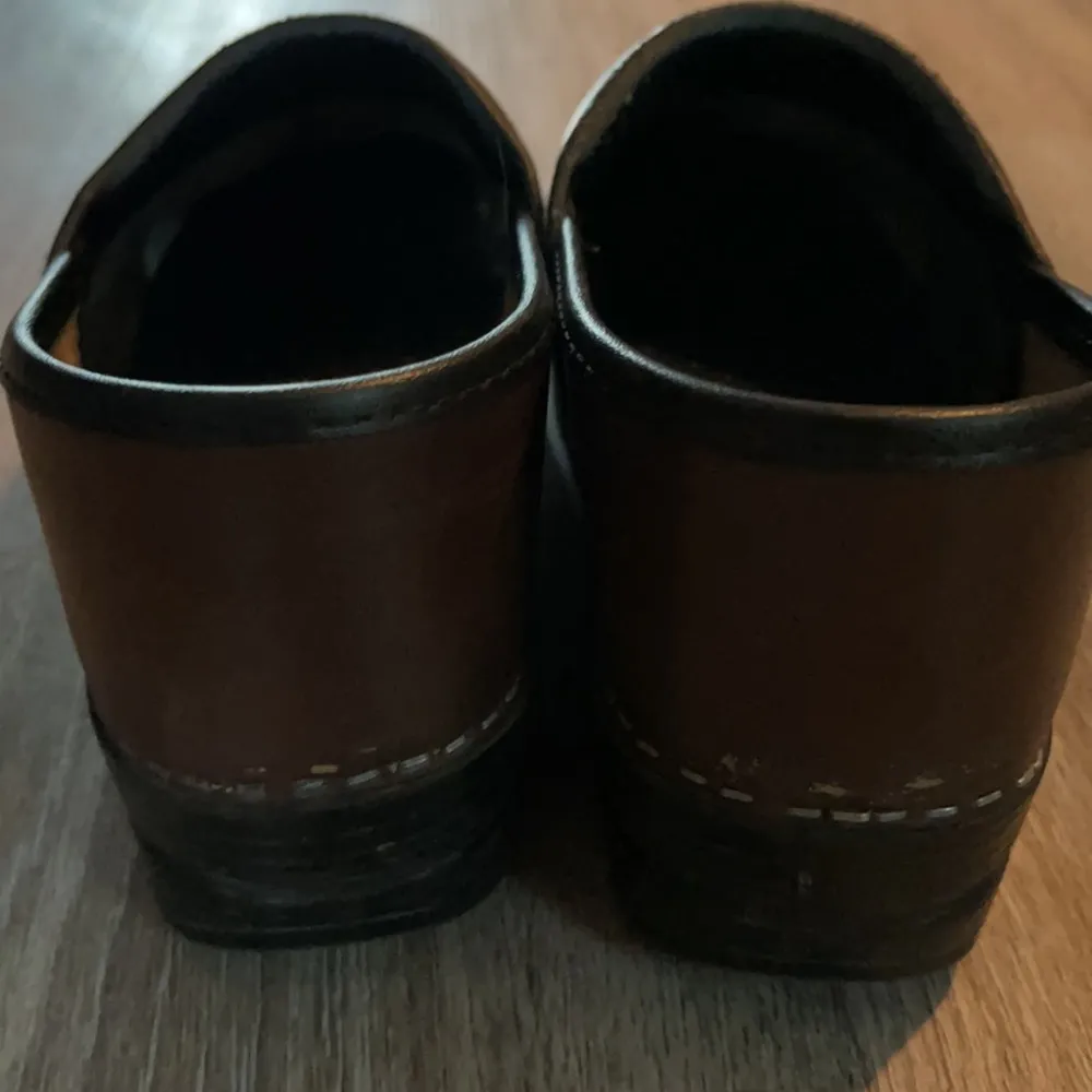 Dansko Clogs Size 38 (US 7.5-8) - Image 5