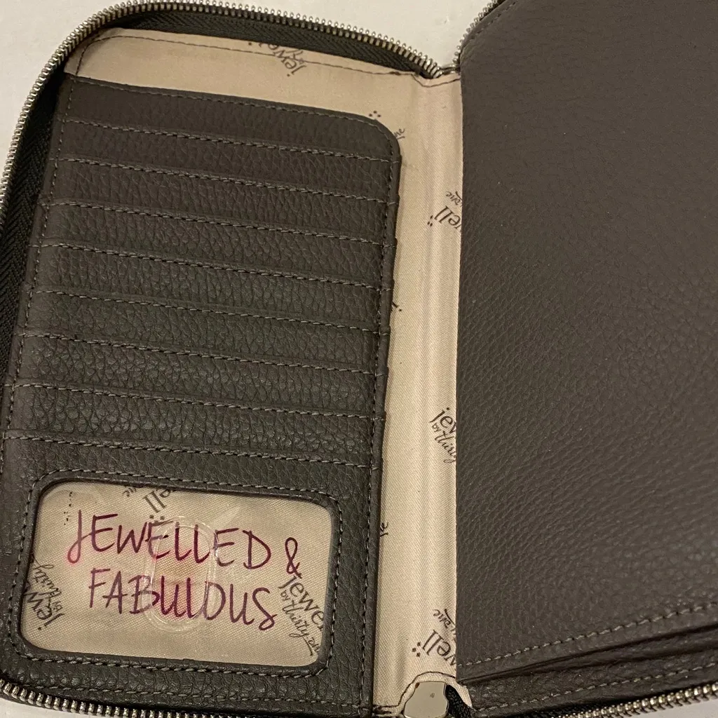 Jewell Dark Brown Textured Women's Wallet - Image 4