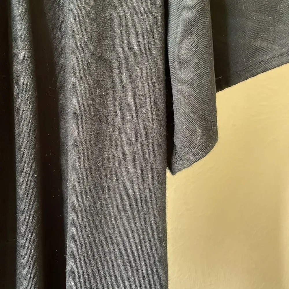 Banana Republic flutter sleeve black rayon top - Image 4