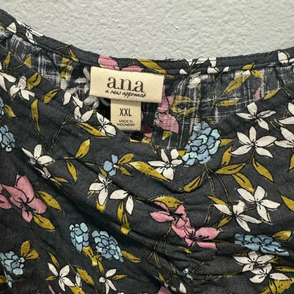 NWT a.n.a top - Image 2