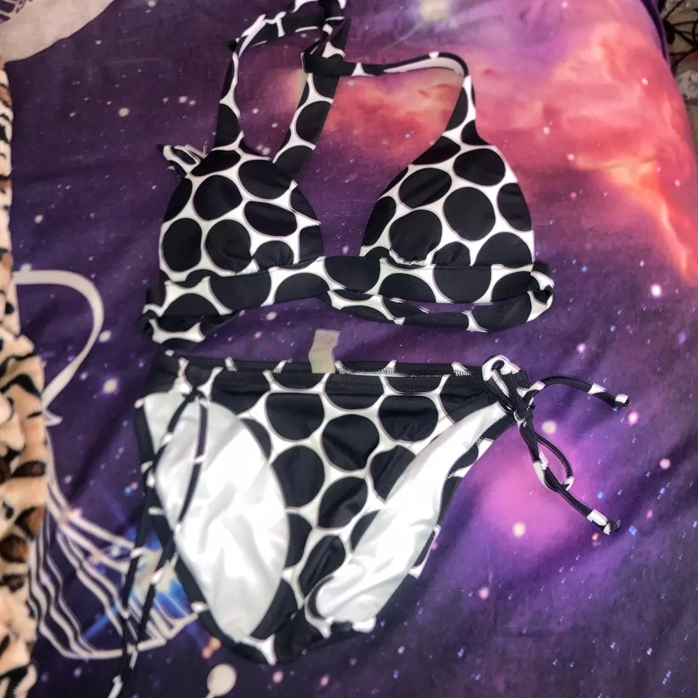 Victoria Secret 2 piece Bikini Black and White Size Small - Image 3