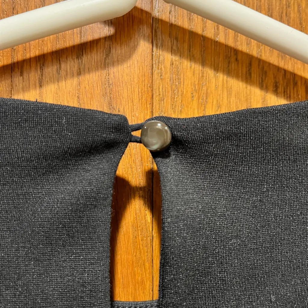 J. McLaughlin Keaton Classic Ponte Knit Black Long Sleeve Blouse - Size Small - Image 8