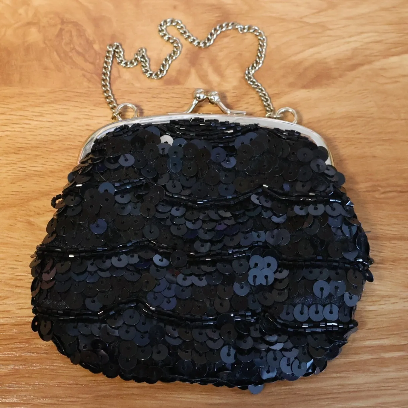 Y2K Banana Republic Sequin Evening Bag Kiss Lock Chain Strap Vintage  Party Hoco - Image 2