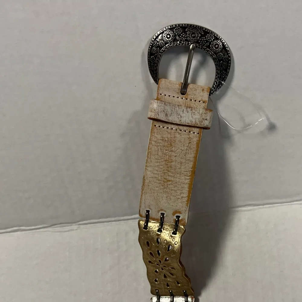 Fossil Belt Genuine Leather Gold Silver White Boho Western Sz L NWOT Unique Gift - Image 5