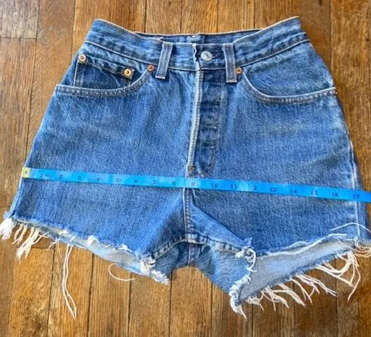 Levi’s    Vintage 501 Cutoff Shorts - Image 5