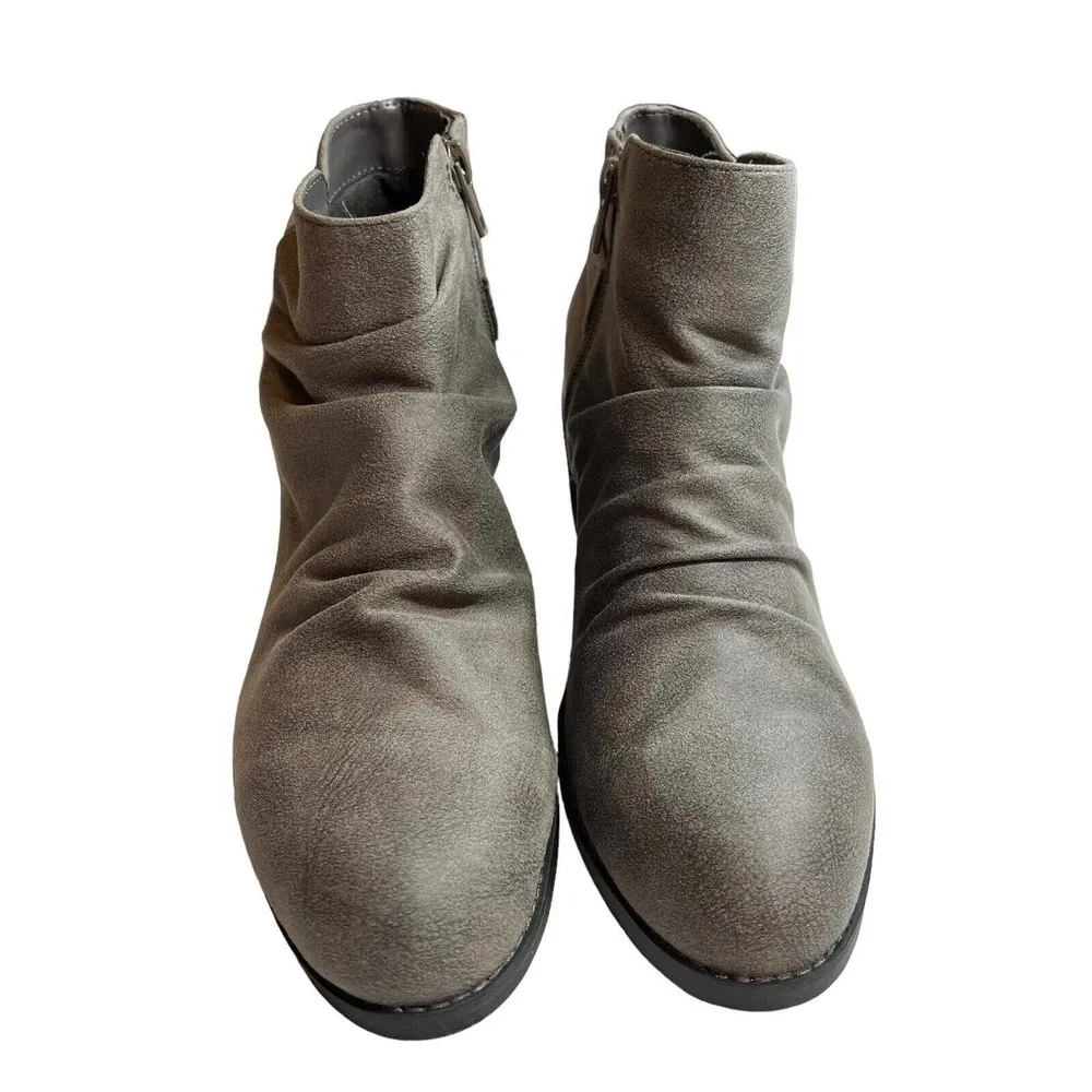 Bella Vita Grey Bootie Stacked Heel Size 9 New - Image 18
