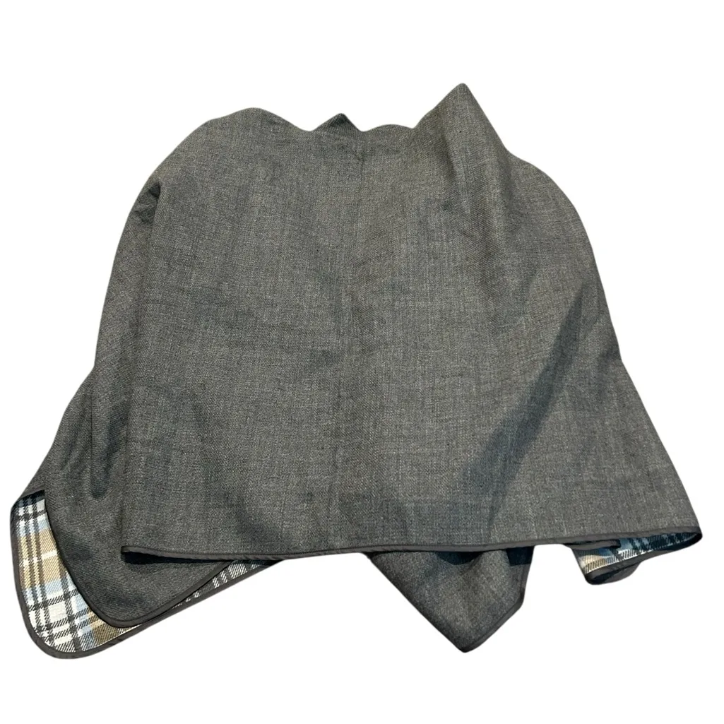 LANDS’ END gray cape - Image 3