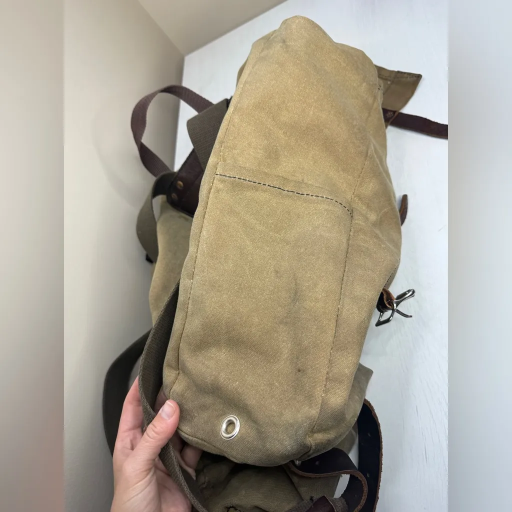 Duluth Pack Scoutmaster Canvas Pack in Khaki Rugged Outdoor Backpacking Gorpcore Brown - Image 7