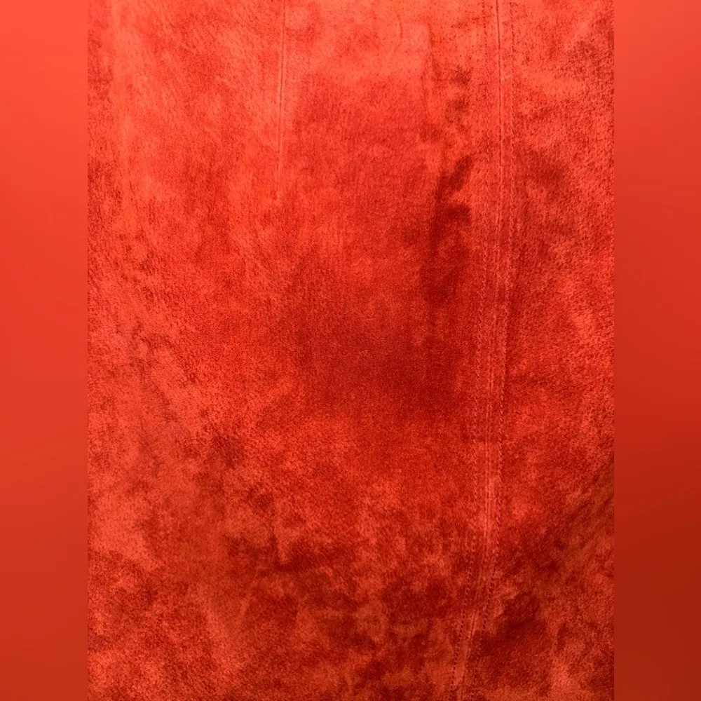 EUC BlankNyc Womens Orange Suede Mini Skirt side sipper going up or down SZ 29 - Image 2