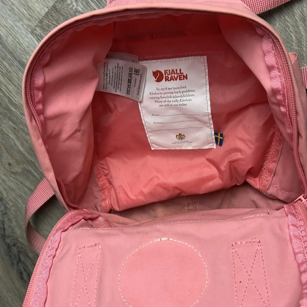 Fjällräven  Kånken Pink Backpack - Image 15