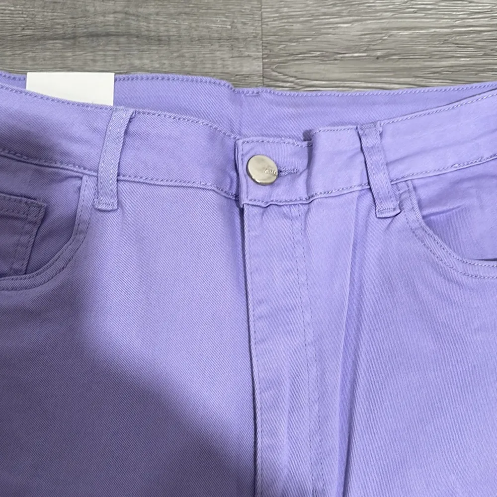 Love Brand Fashion Lilac Straight leg ripped jeans 2XL NWT Size undefined - Image 5