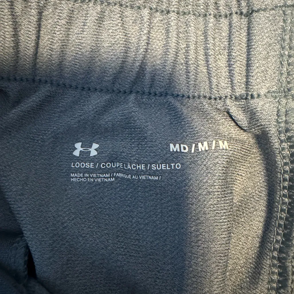 Under Armour Women's Medium Loose Polyester Grey Shorts - Image 3