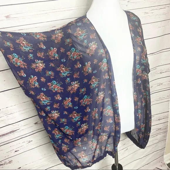 Mason + Mackenzie Sheer Blue Granny Floral Kimono Size XS Boho Festival Summer - Image 2