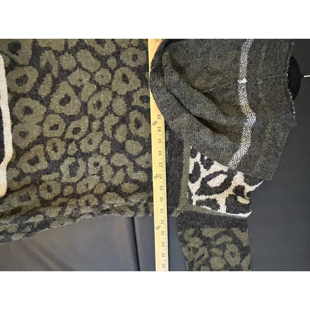 Joseph A.  Leopard Sweater Cardigan Hoodie Size Small  Gray Green - Image 7