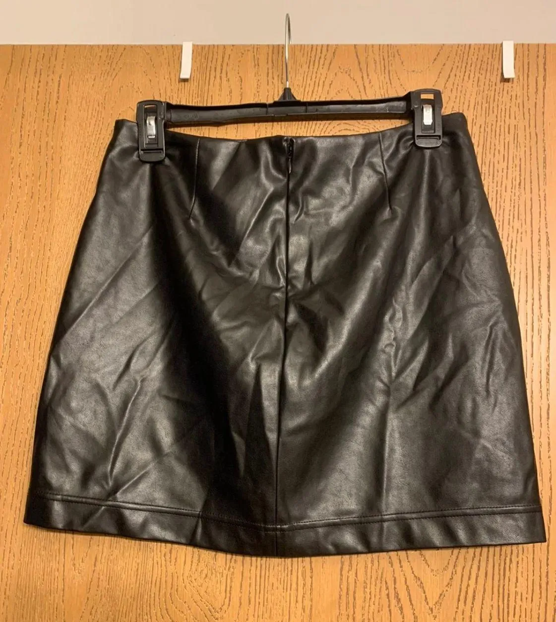 Aritzia Black Leather Mini Skirt - Image 4