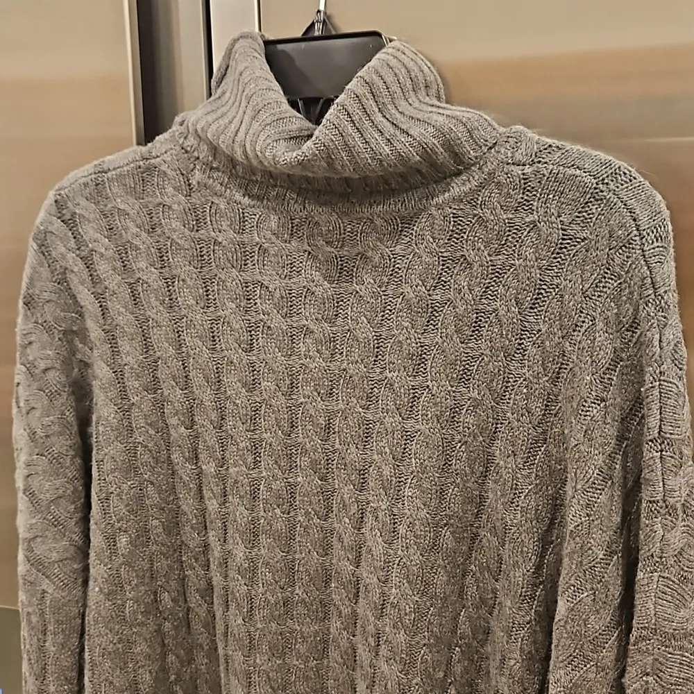 đź’•FAVORITE DAUGHTERđź’• Masha Cable Knit Turtleneck Sweater Storm Cloud Grey L NWT Size L - Image 14