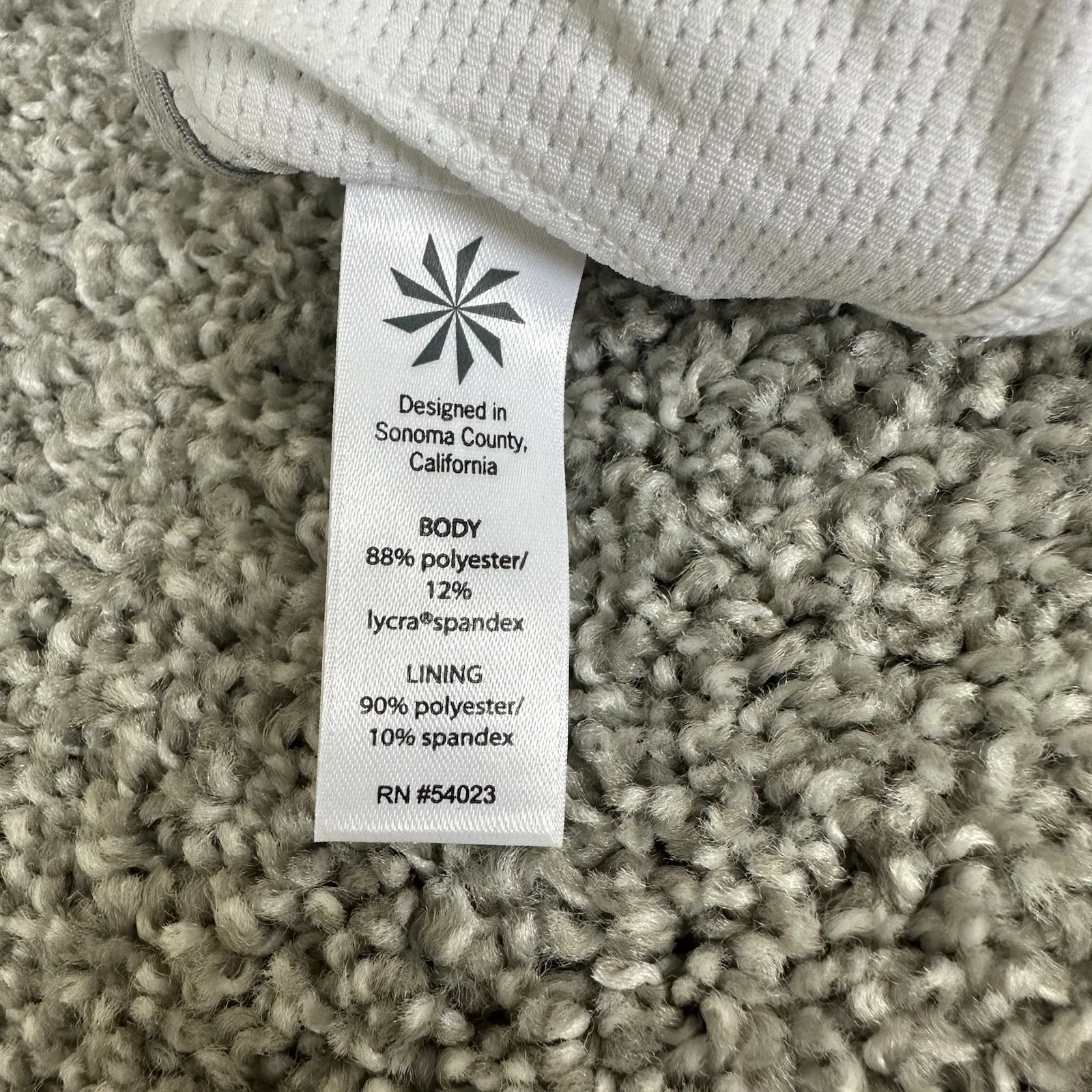 Athleta TROPICAL MIND OVER MAT Bra Grey Black  Sports‎ Athletic size Small - Image 7