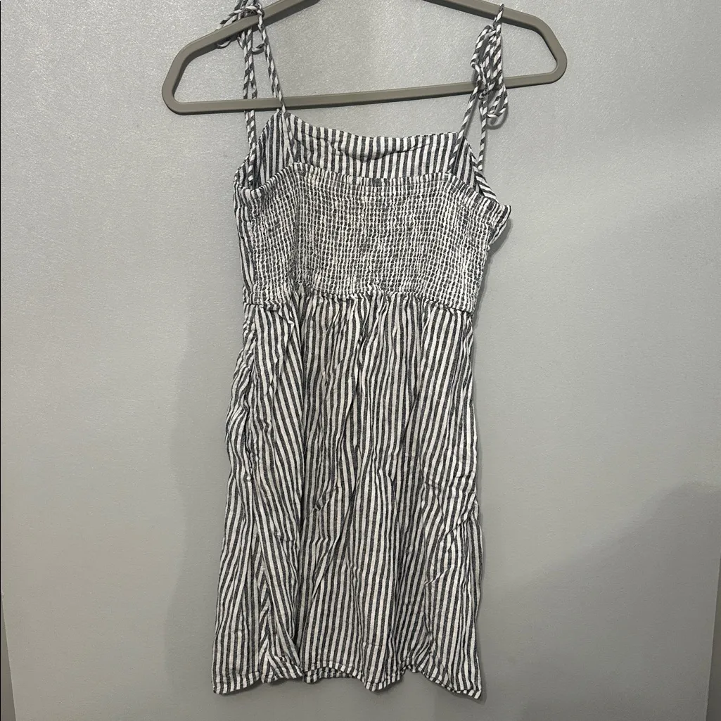 Old Navy Striped Tie-Strap Sundress - Image 4