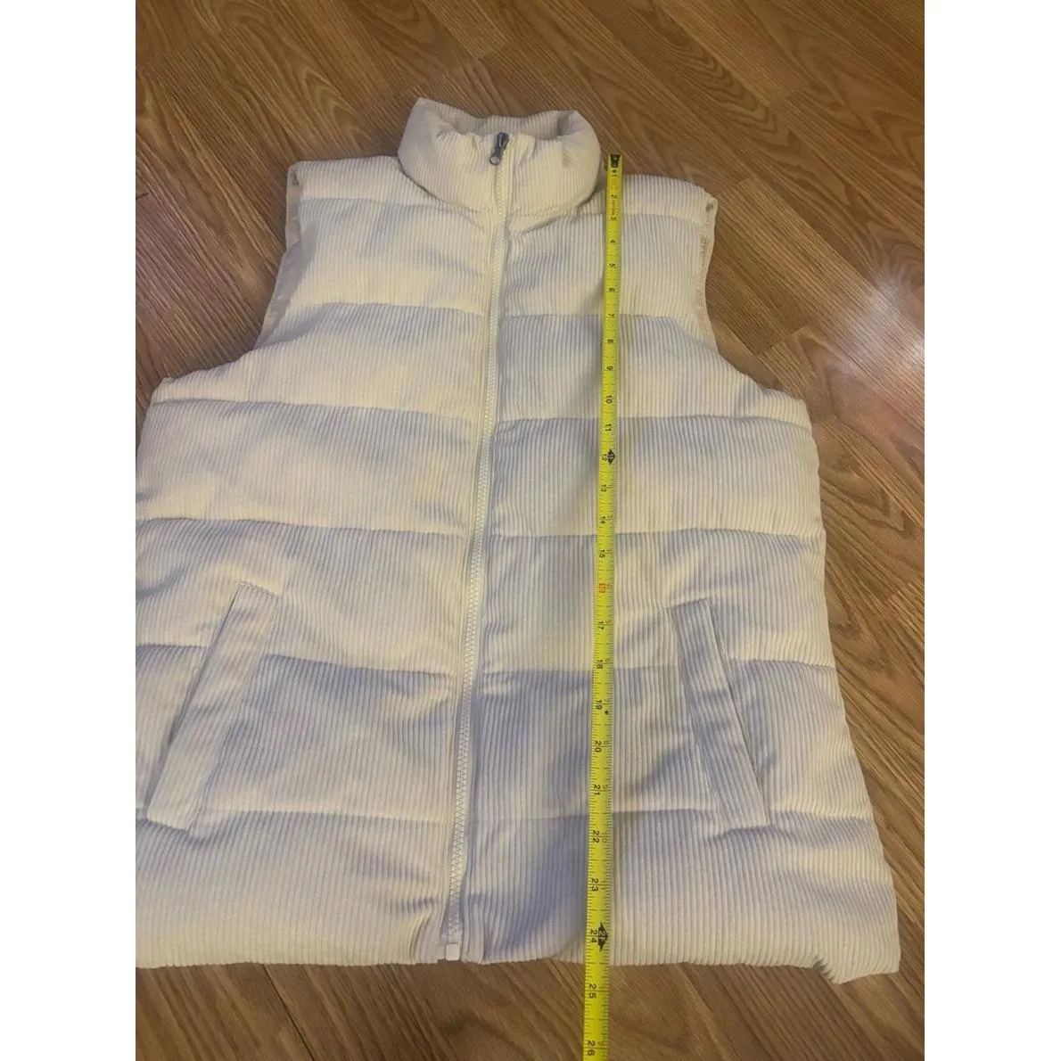Time & Tru Puffer Vest Size Small White - Image 5