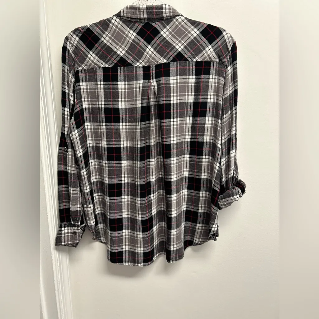 Rock & Republic Black and Red Plaid Button-Up Shirt with Sparkly Velvet accents - Image 4