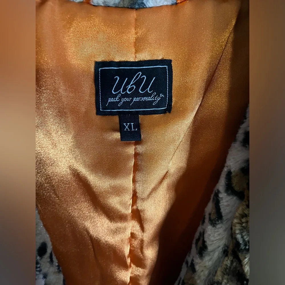 UBU Leopard Printed Orange Lining Vest. Size Extra Large. Tan - Image 7