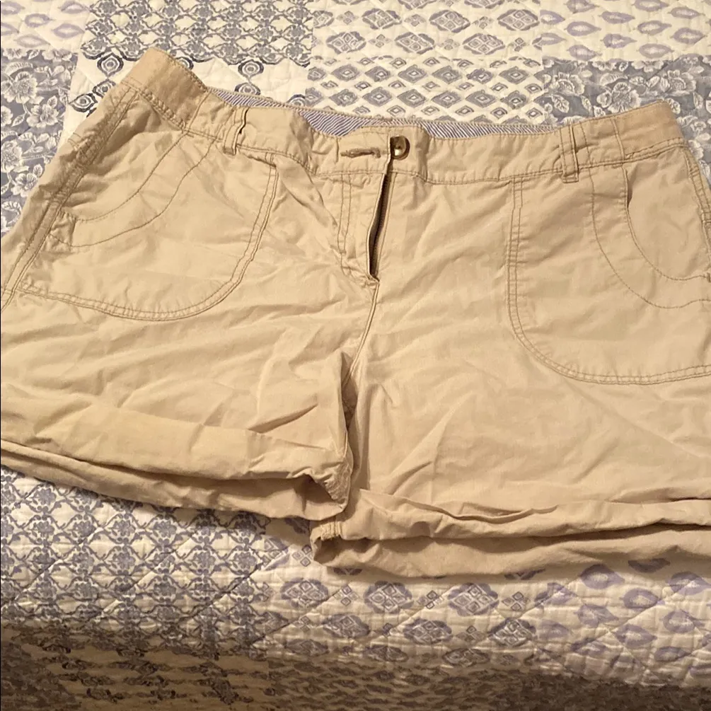 Tommy Hilfiger Beige Bike Shorts - Image 2