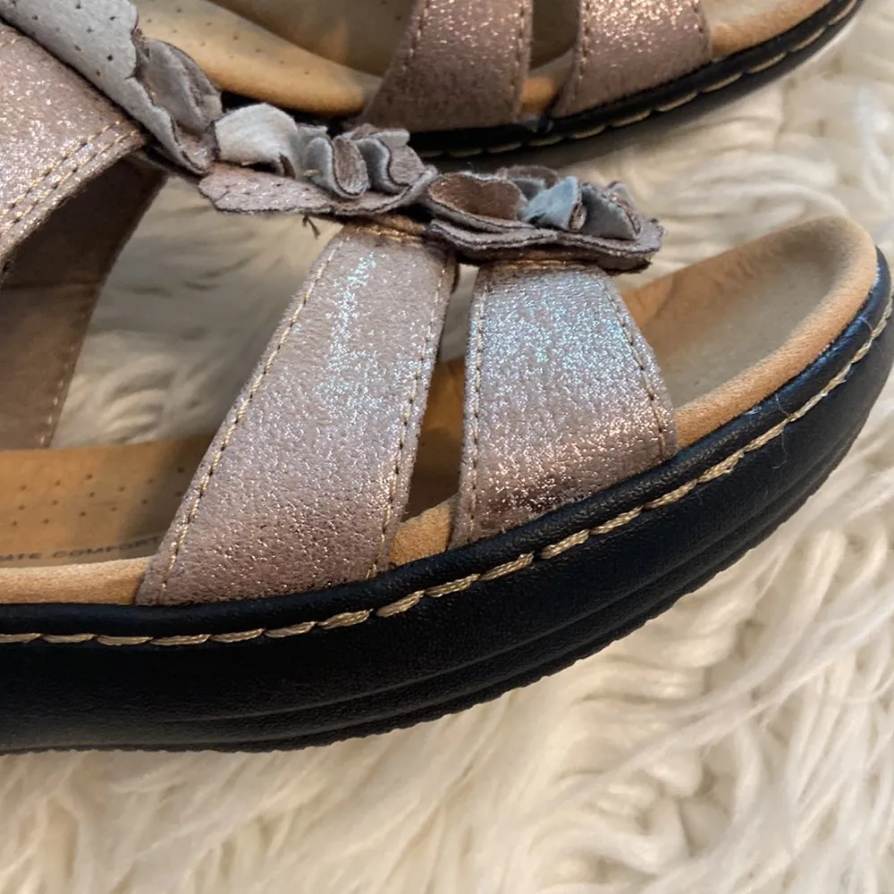 Clark Collection Women's Sandals Silver/Bronze color size 8 brand new - Image 2