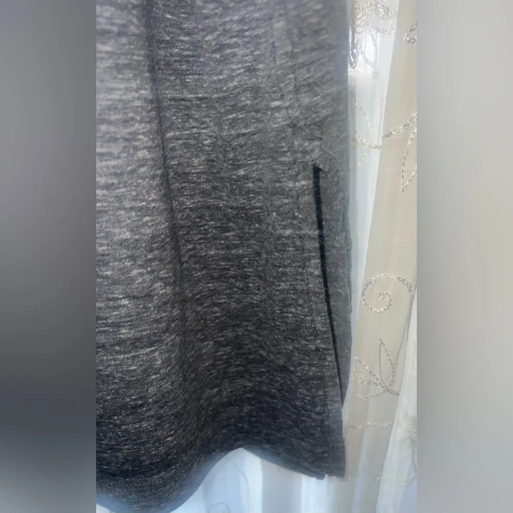 Free People Bella Vista Grey Tunic Top Medium EUC - Image 7