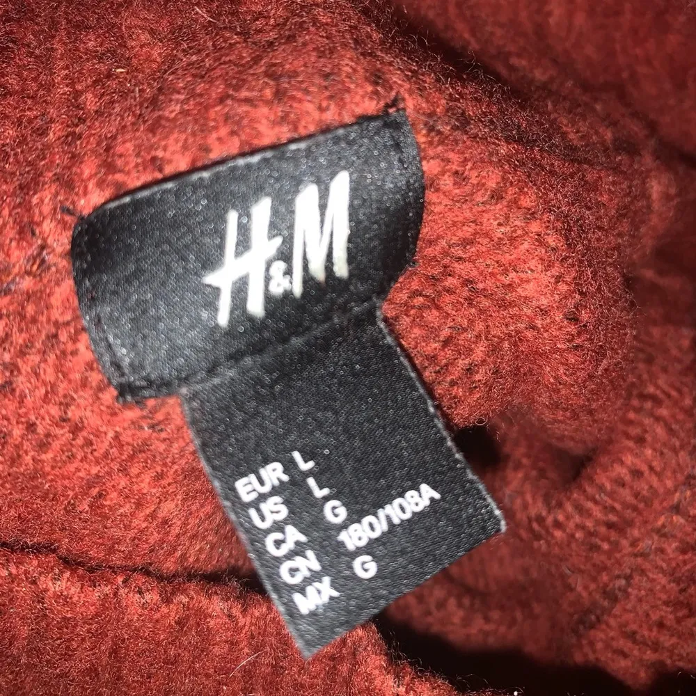 Rustic Red Turtleneck Sweater - Image 3