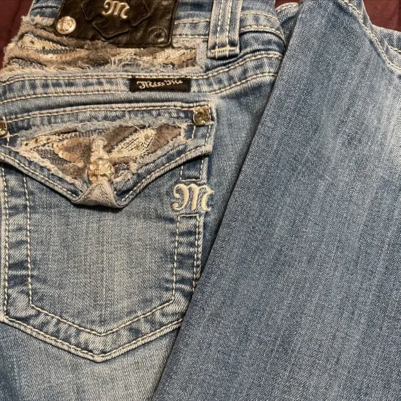 EUC Miss Me Bootcut Jeans size 27x33 - Image 2