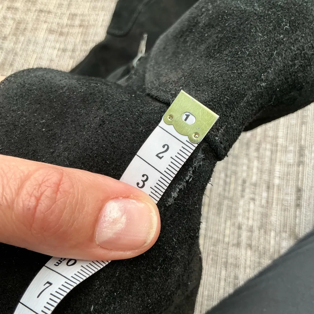 Suede leather pull on boots 🖤🖤 - Image 7