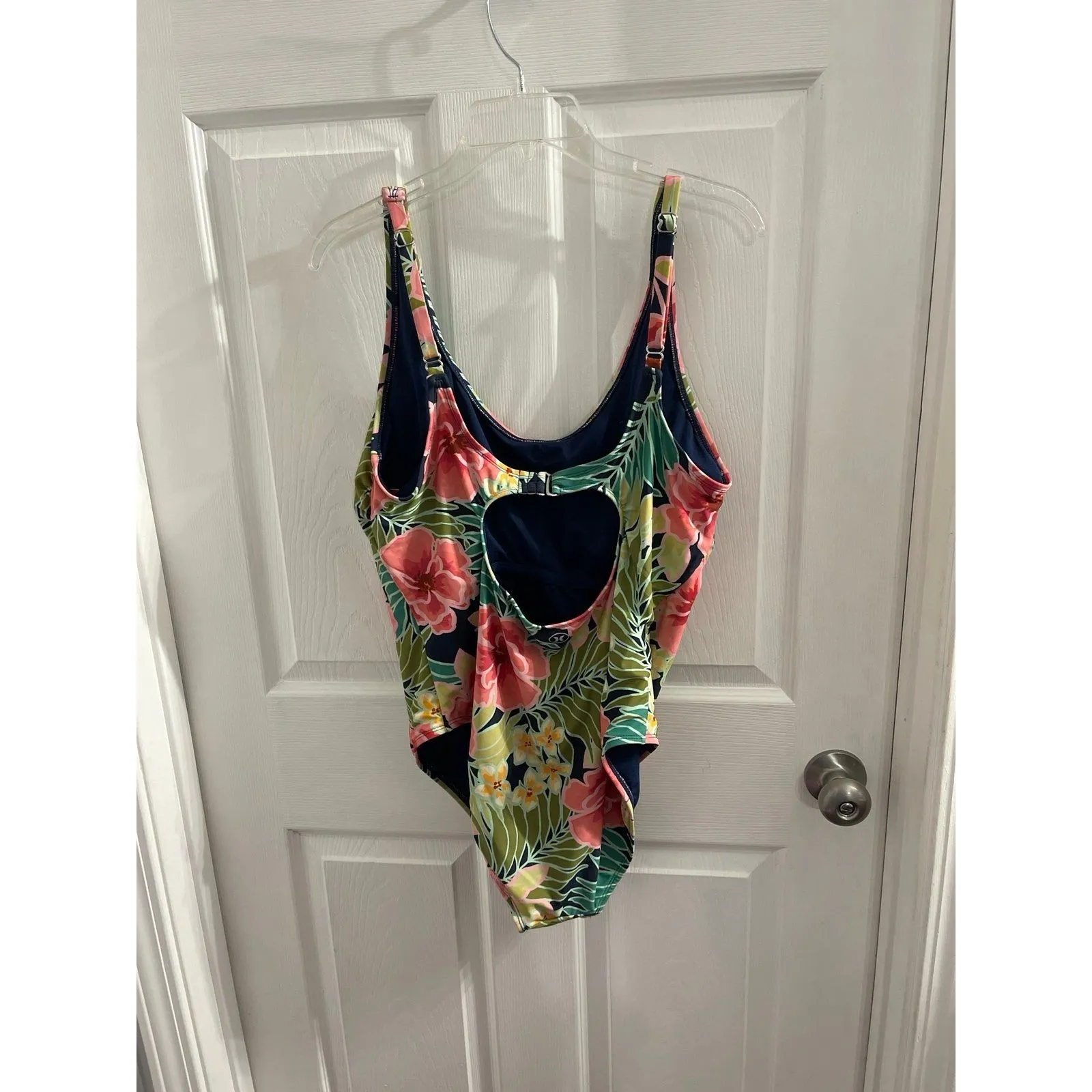Hurley UPF 50+ Floral One Piece Swimsuit Size XXL New With Tag - Image 5