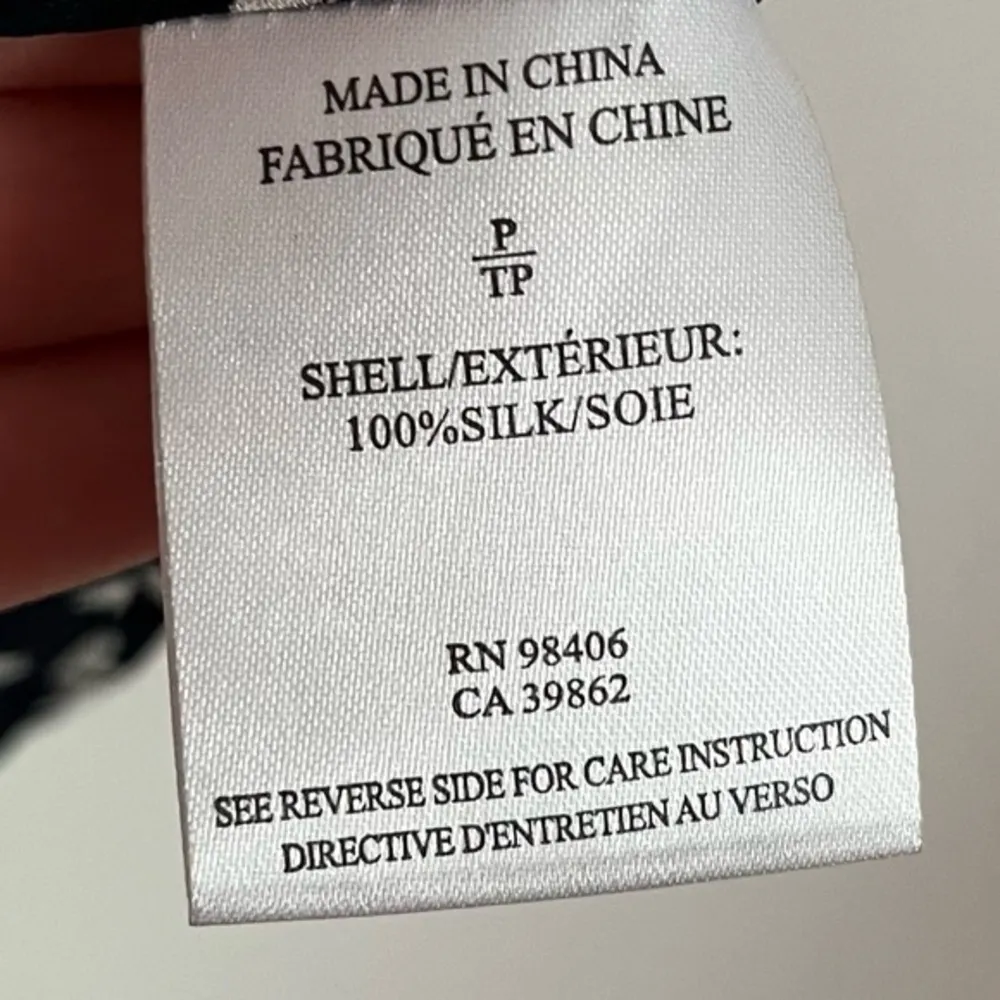 Theory • Navy White Isaac Tank Top 100% Silk - Image 3