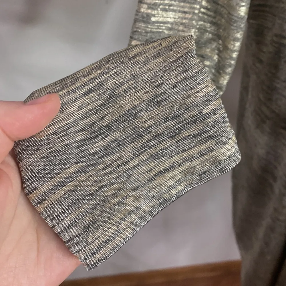 New Calvin Klein Metallic Flyaway waterfall gold foil cascading cardigan size L - Image 9