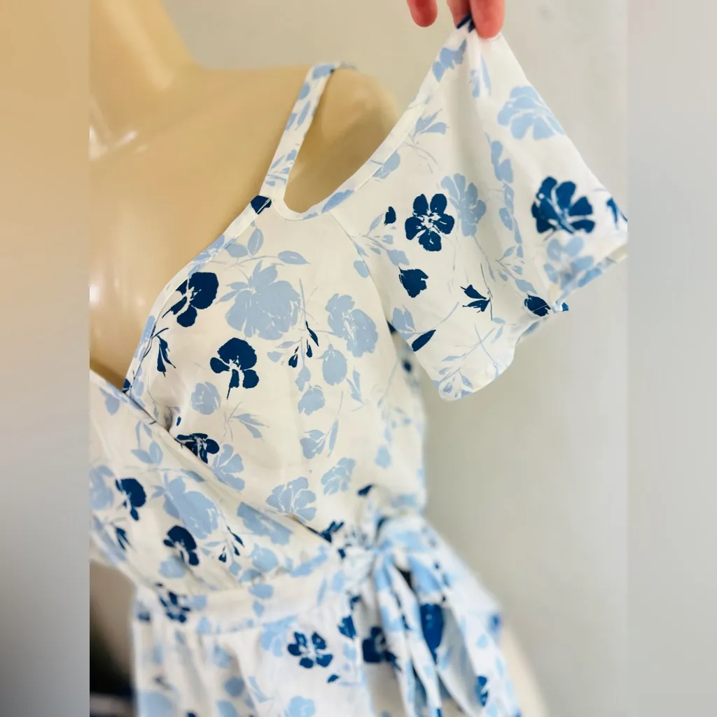 Sienna Sky floral bare shoulders peplum top with bow tie waist size S - Image 2