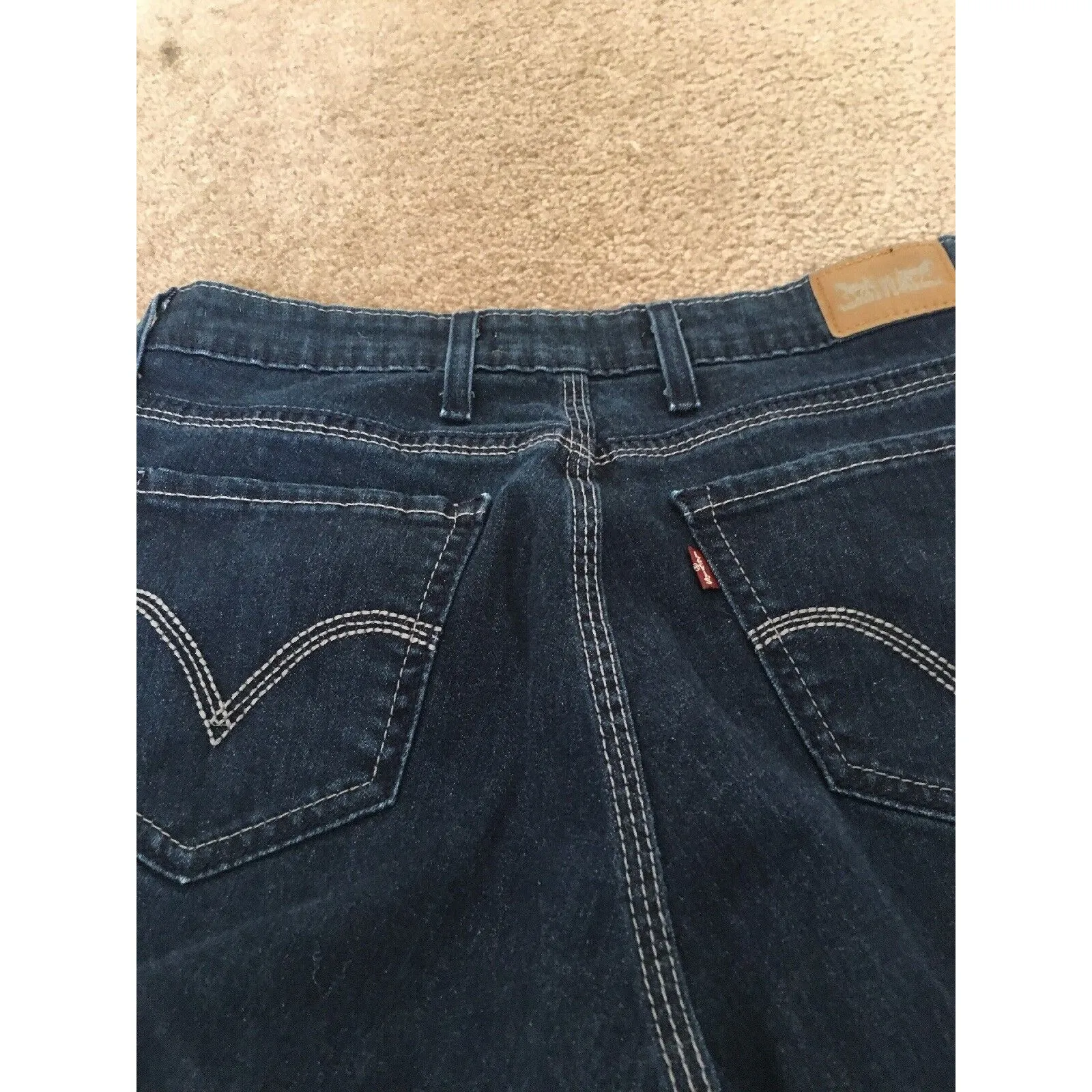 Levi's Women's Capri Crop Blue Denim Jeans Size 12 - Image 5