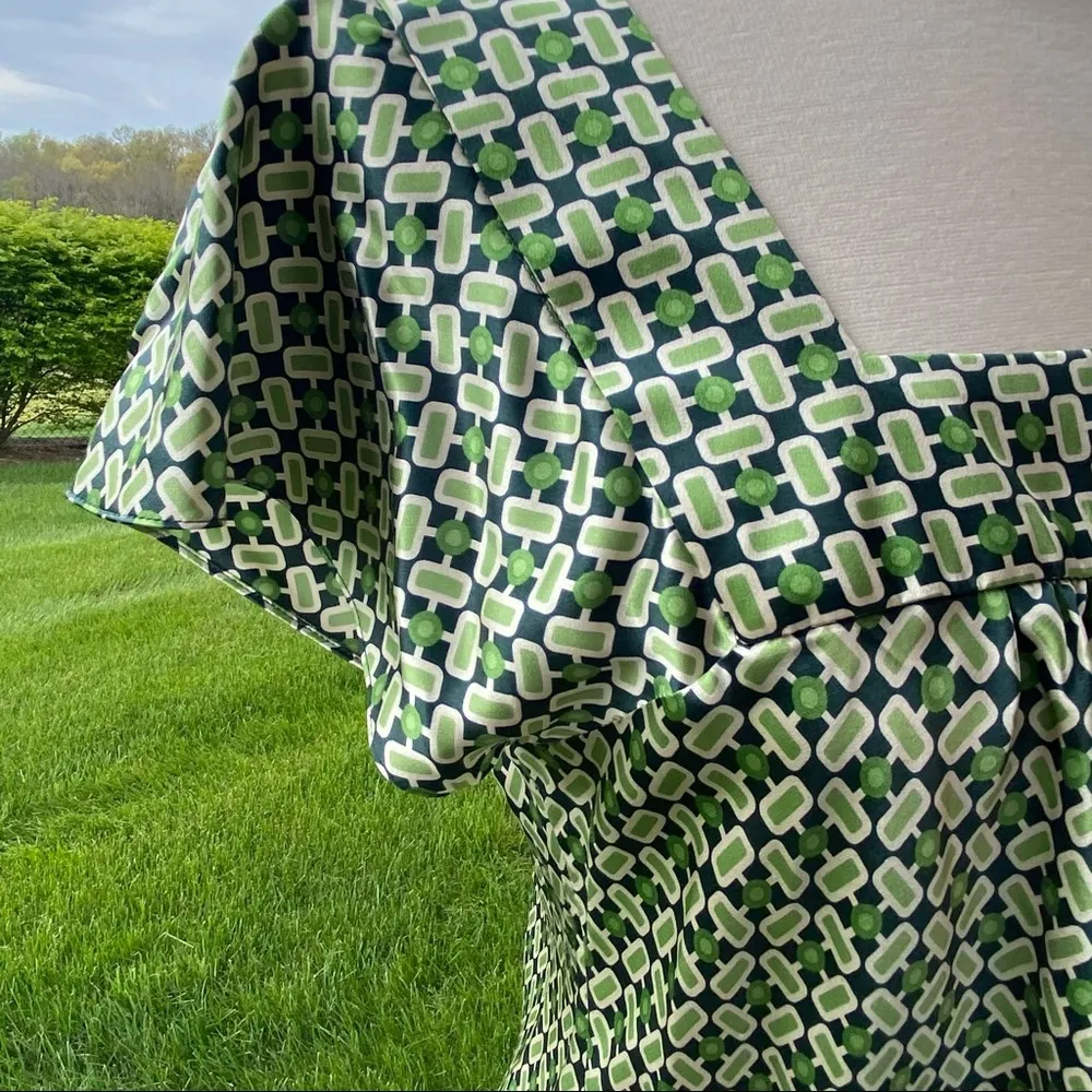 Banana Republic Square Neck Silk Blouse - Image 9