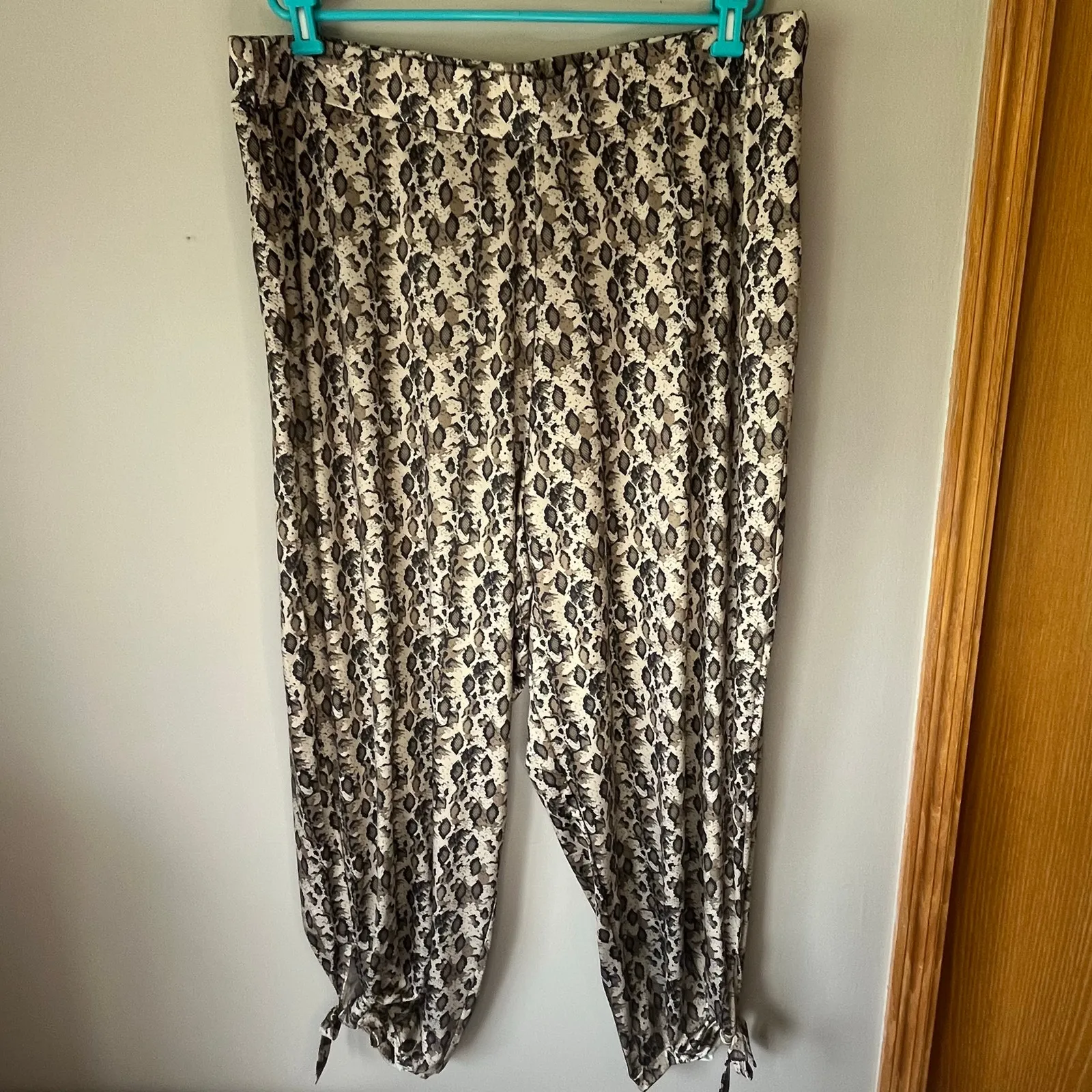 Kate & Mallory Brown / Black Patterned Pants Size 3X - Image 14