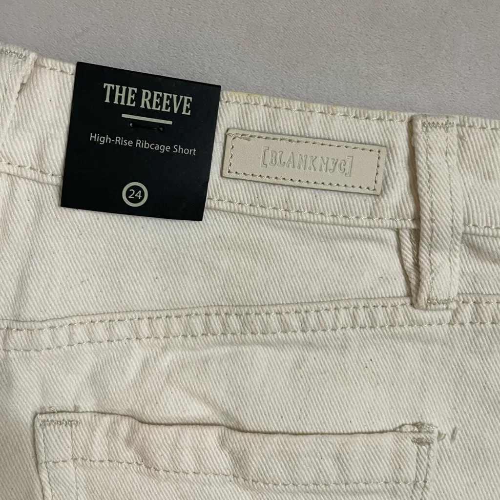 BlankNYC NWT The Reeve High Rise Ribcage Floral Embroidered Vintage White Shorts - Image 5