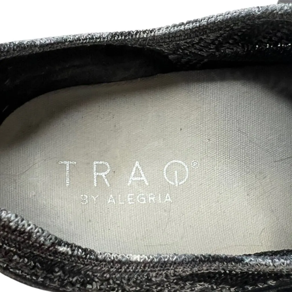 TRAQ by Alegria‎ Womens 6.5 Gray Black Synq Athletic Lace Up Low Top Knit Mesh - Image 8