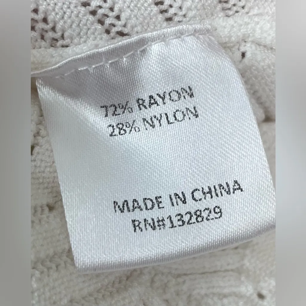 Tularosa Lana 100% nylon knit sweater, cream/white, ruffle neck, cropped; size S - Image 6