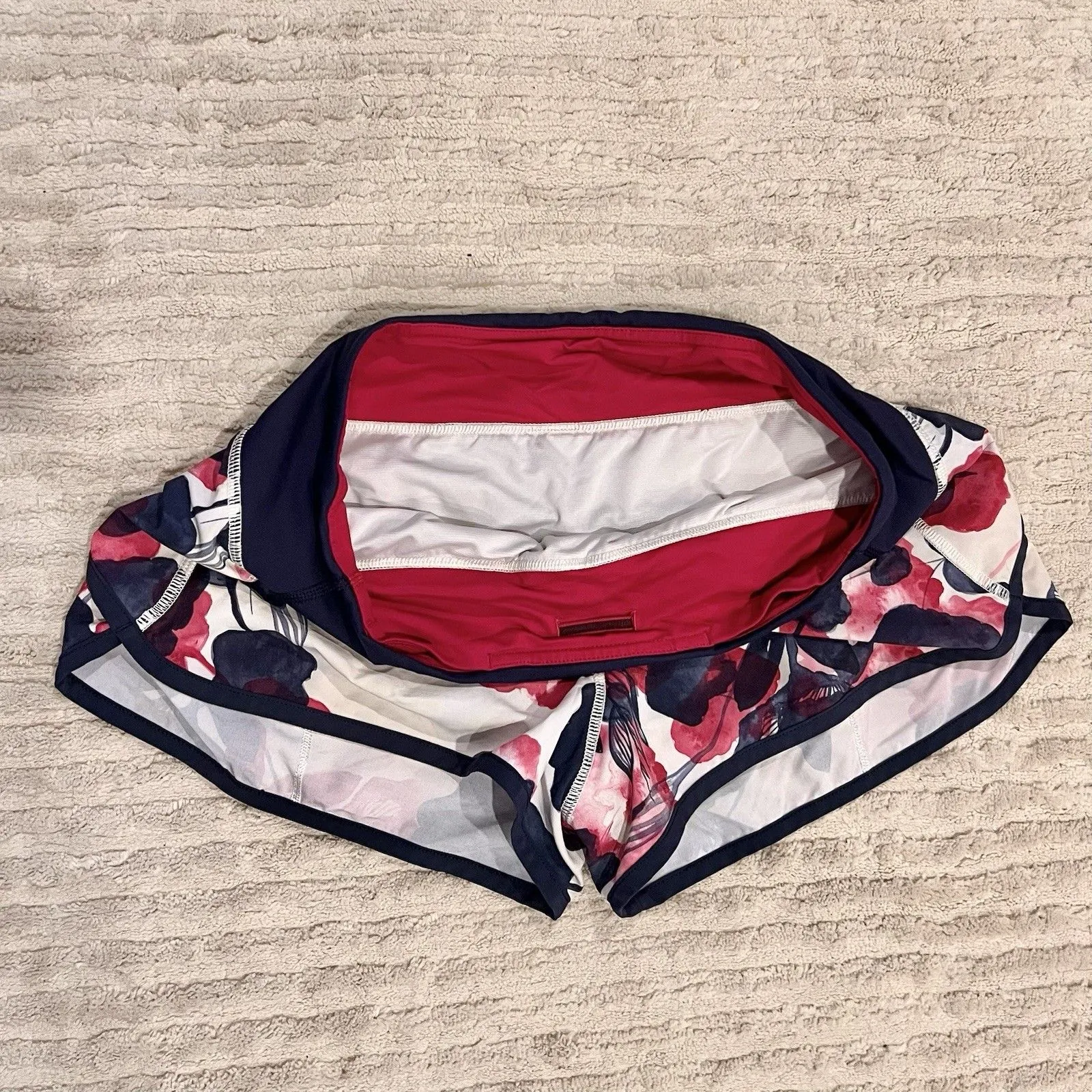 Lululemon Women’s Run Speed Short 2 Way Stretch Inky Floral Ghost Inkwell GUC 4 - Image 8