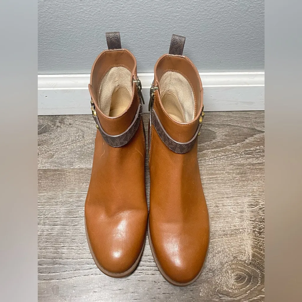 Michael Kors Women's‎ Farrah Flat Brown Ankle Booties Size 6.5 - Image 2