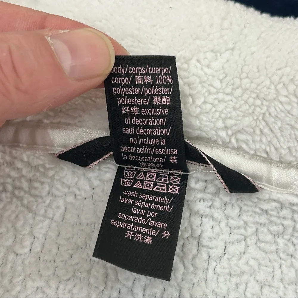 Victoria's Secret Signature Short Cozy Plush White Sherpa Robe Women’s Size M/L - Image 6