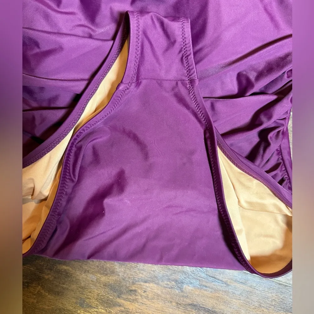 J. Crew Ruched One-Shoulder One-Piece
Swimsuit Iris Purple 14 UPF 50 Padding - Image 6