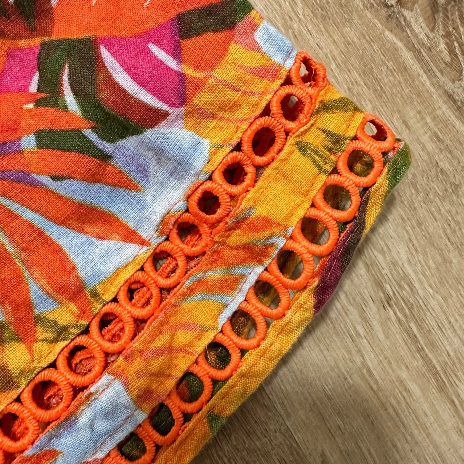 C&C CALIFORNIA | Women's Orange Tropical Floral Eyelet Linen Beach Shorts, M - Image 6