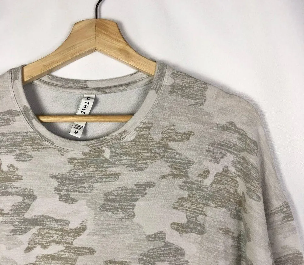Athleta Pure Luxe Camo Printed Crewneck Athletic Sweatshirt M - Image 4