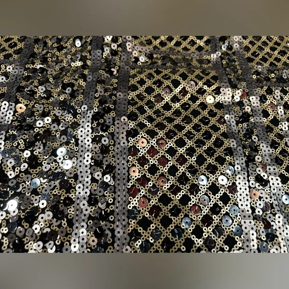 Romeo + Juliet Couture Gold/Silver Sequins Medium - Image 6