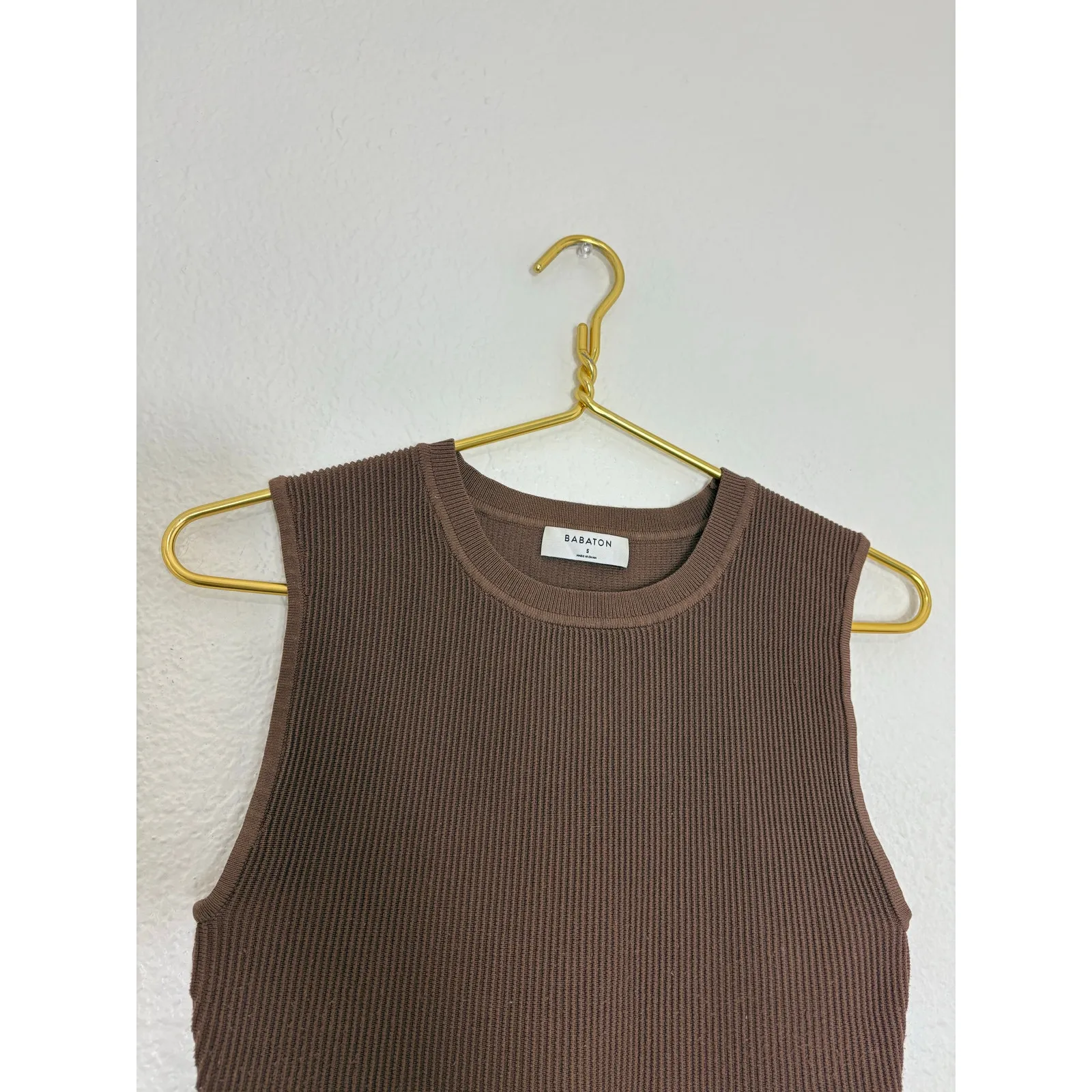 Aritzia Babaton Sculpt Knit Muscle Tank Size Small Brown Cropped Quiet Luxury - Image 6