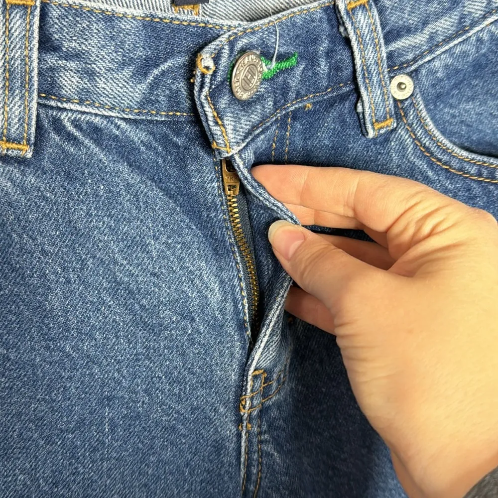 New Tommy Hilfiger Tommy 5 Pocket Bell Bottom Vintage Low Rise Flared jeans sz 3 - Image 6